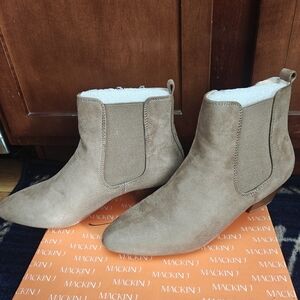 Mackin J Girl Taupe Booties